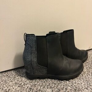 Sorel Black and Gray Kids Boots
